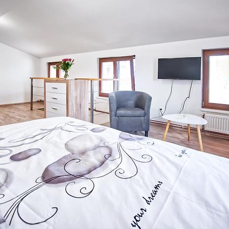 Nice Accommodation In Mikulov Εξωτερικό φωτογραφία